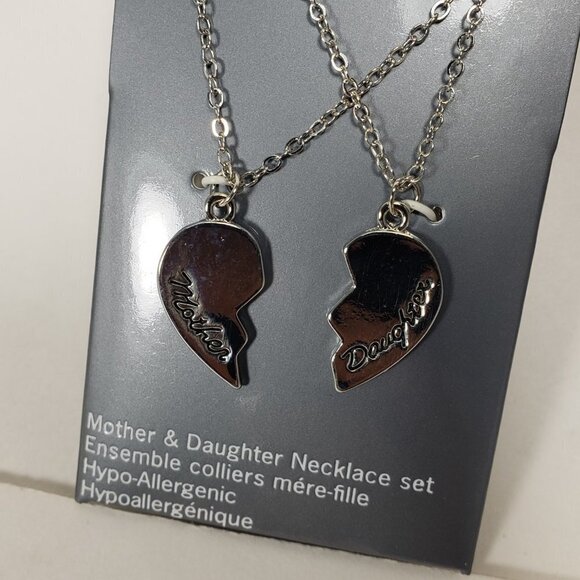 George Essentials Set of 2 - 16" Silver Tone Mother & Daughter Pendant Necklace - Picture 5 of 6